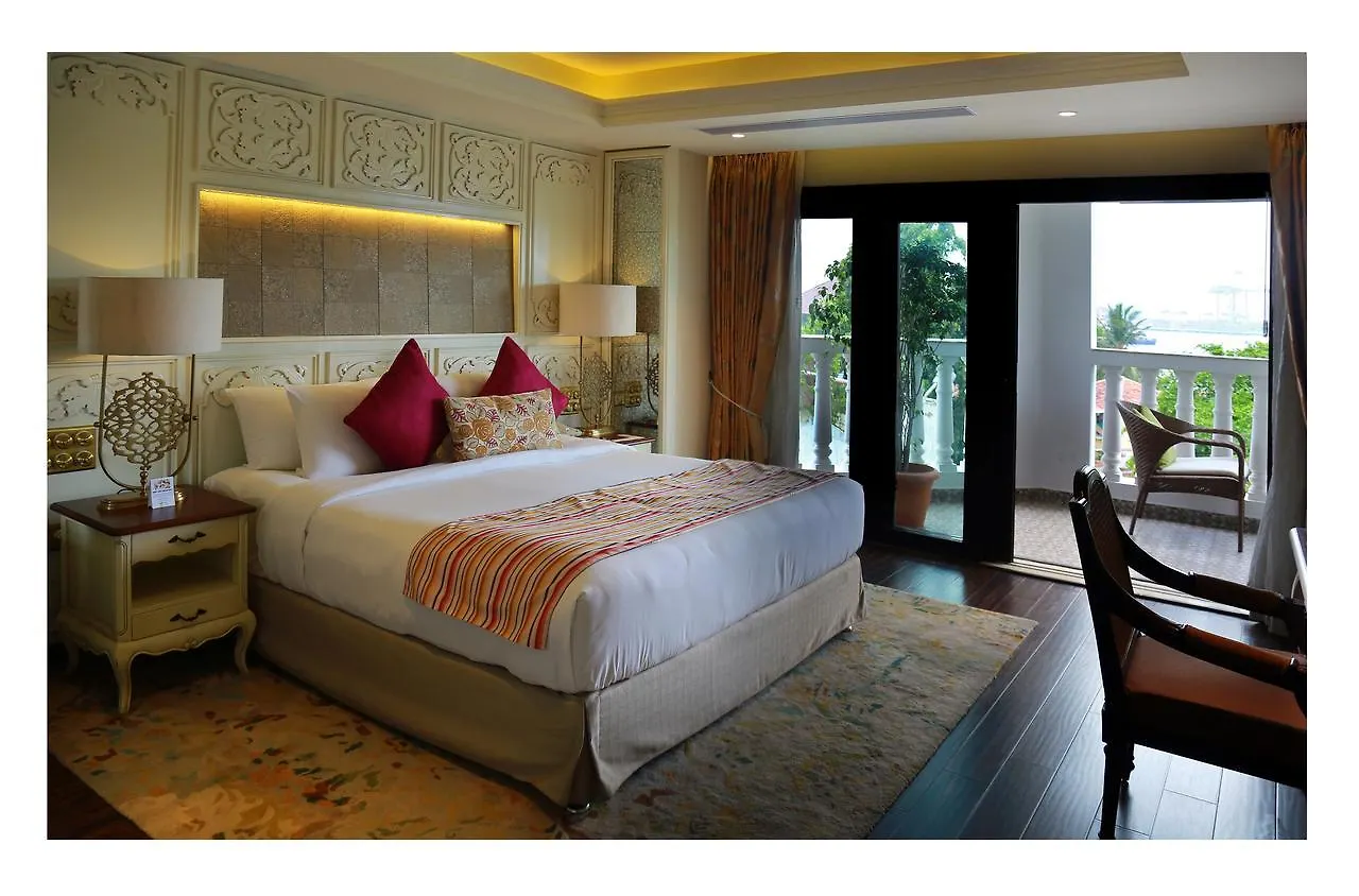 Fragrant Nature Kochi - A Five Star Classified Hotel 5*,
