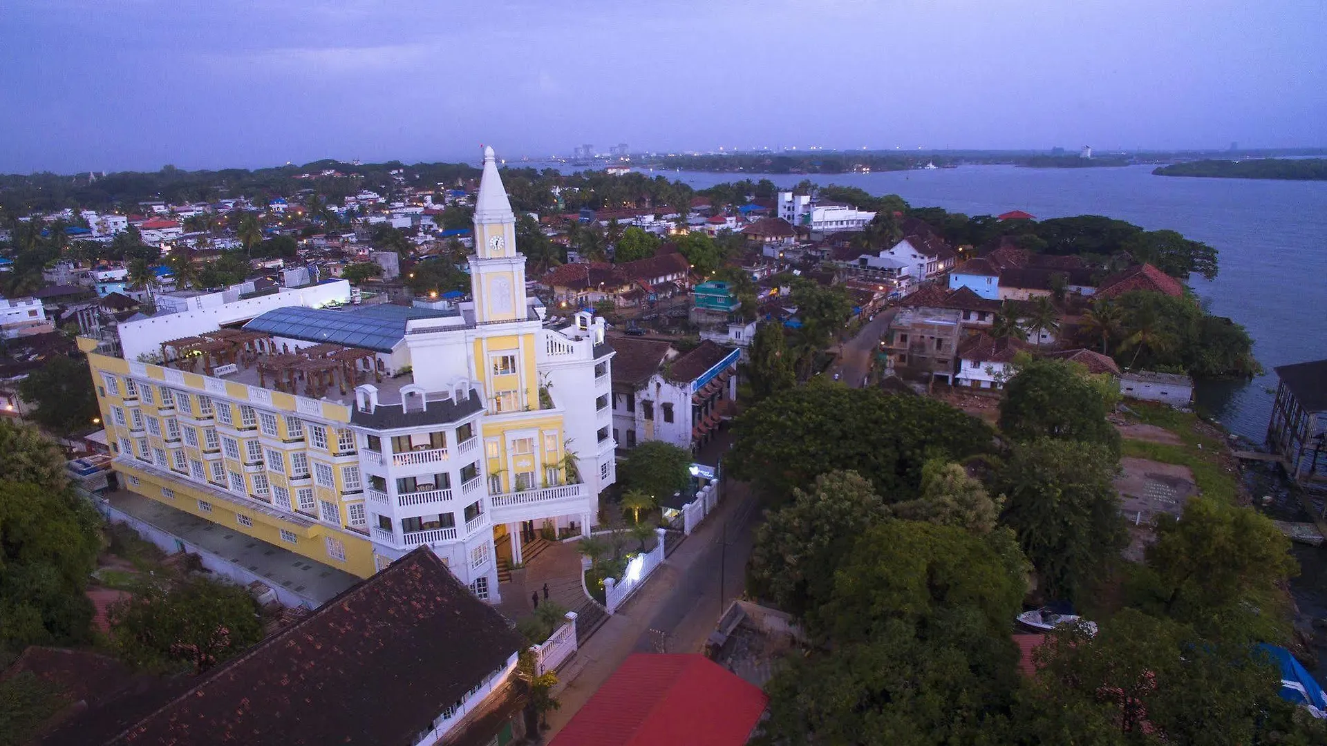 Hotel Fragrant Nature Kochi