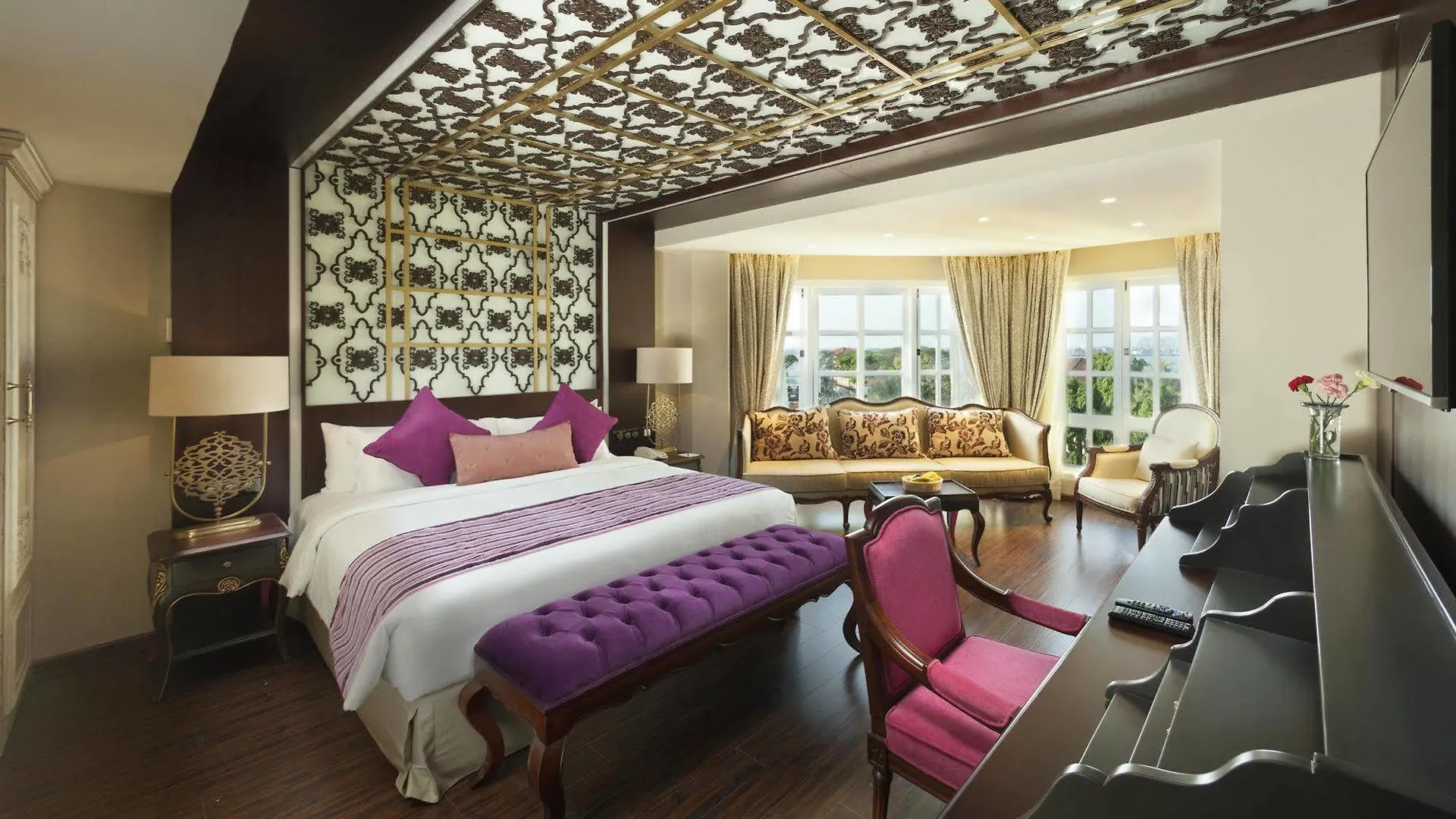 Fragrant Nature Kochi - A Five Star Classified Hotel